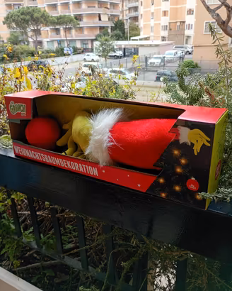 Decorazione braccio e mano del Grinch!