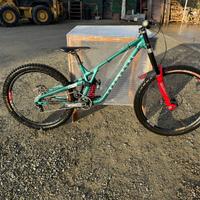 Commencal V5