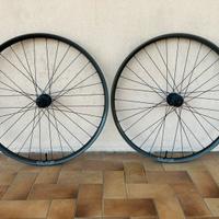 Ruote Carbon Custom Duke DT Swiss