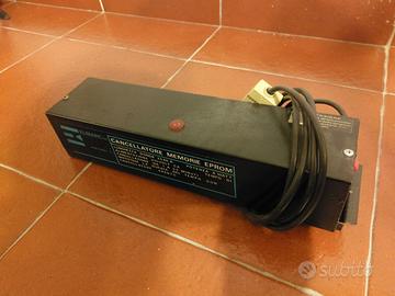 Cancellatore di memorie EPROM UV neon