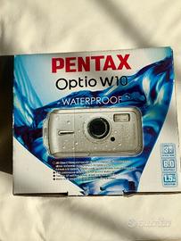 Macchina fotografica digitale waterproof