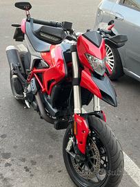 ducati hypermotard 