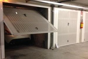 Garage via Damiano Chiesa Marotta