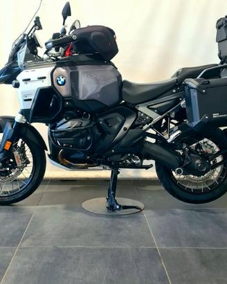 Bmw r1300 gs adventure 2025