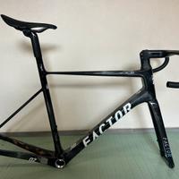 Telaio Factor O2 VAM Storm Grey