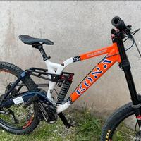 Mtb dh kona