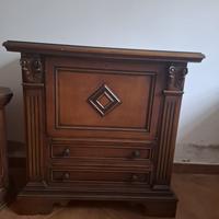 Mobili, tavolini, credenze per sgombero casa