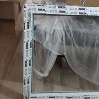 FINESTRA BIANCA NUOVA METÀ PREZZO