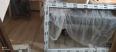 FINESTRA BIANCA NUOVA METÀ PREZZO