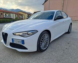 Alfa Romeo Giulia 2.2 Turbodiesel 160 CV AT8 2019