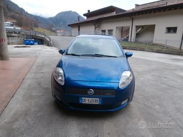 Fiat Grande Punto 1.3 MJT 90 CV 5 porte Neopatenta
