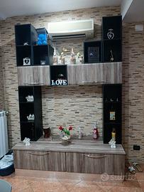 parete attrezzata+ mobiletto