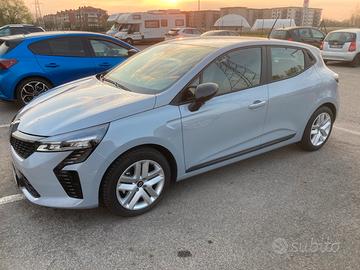 Renault Clio 1.6  E-Tech Hybrid Evolution 145 cv