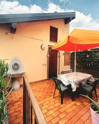 Bilocale con terrazzo