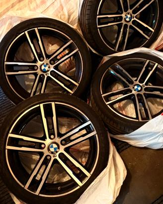 4 Cerchi BMW M Sport 18” completi di gomme
