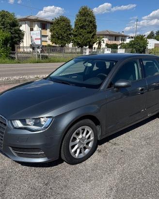 Audi A3 SPB 1.6 TDI S tronic Attraction-OK NEOPATE