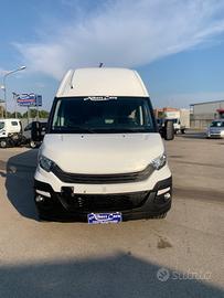 Iveco daily furgone passo lungo tetto super alto c