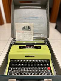 Olivetti Lettera 32 con custodia giallo-verde