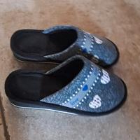 Pantofole nuove calde imbottite 