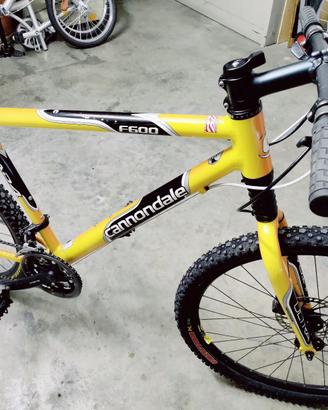 Bicicletta Cannondale MTB