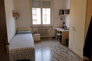 Stanza singola in zona Lame