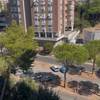 Stanza in zona Laurentina