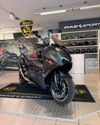 Yamaha TMAX 560 2026 Black Max 25Th Rs n°401
