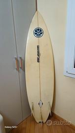 Short board - Erick Arakawa 