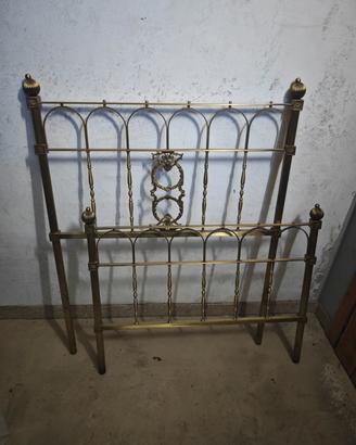 letto in ottone massiccio 