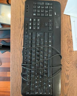 Tastieria USB compatta con tastierino numerico