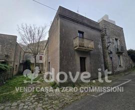 Casa indipendente Via Luigi Rabatà, 85, 91016, Eri