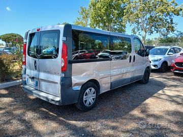 Opel Vivaro 29 2.5 CDTI PL-TN Combi Semivetrato