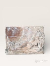 Raro Bassorilievo in terracotta - Ninfa Dormiente
