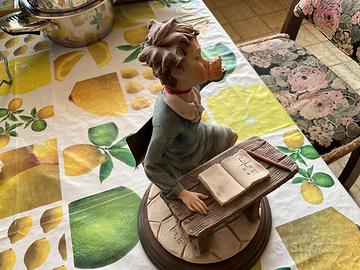 Capodimonte - "Il Risveglio del piccolo studente”