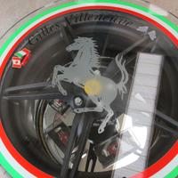 Tavolino "a tema Ferrari"