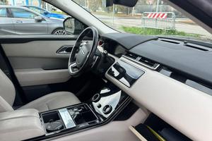 Range rover velar