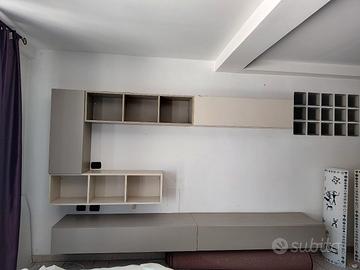 Parete attrezzata componibile