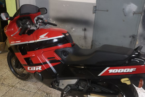 Honda cbr 1000 f