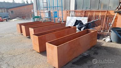vasi  in corten