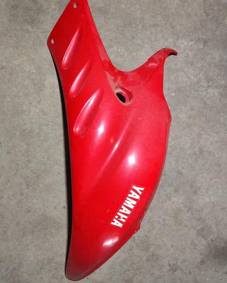 fiancatina moto Yamaha GP 