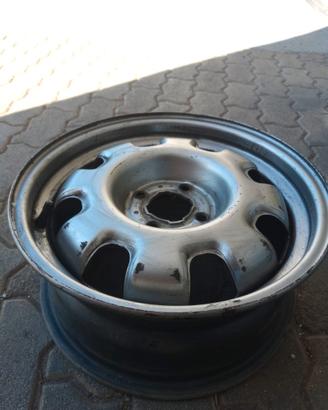 Set 4 cerchi in ferro Renault Clio R15 4x100