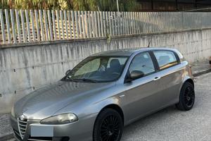 Alfa 147 da aggiustare