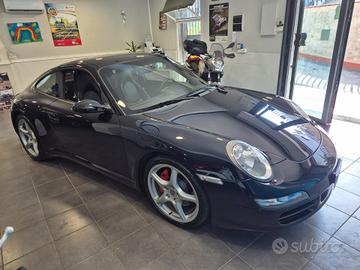 Porsche 911 Carrera 4S Coupé