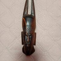 maschera africana in ebano da esposizione 