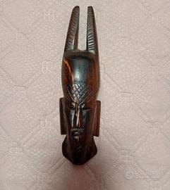 maschera africana in ebano da esposizione 
