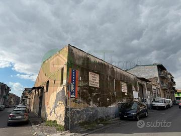 Capannone Via Timoleone CATANIA