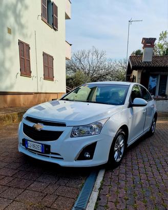 Chevrolet Cruze 17 cdi gancio traino