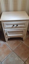 Comodino shabby 