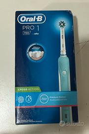 Spazzolino elettrico oral b