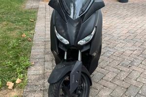 Yamaha X-Max 300 - 2021